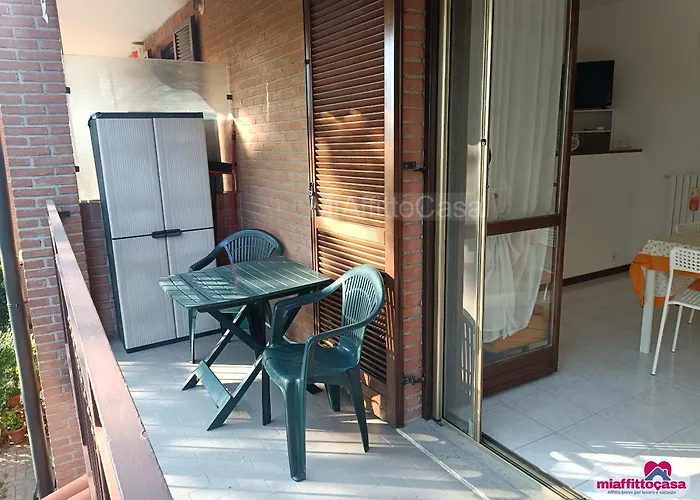 Casa Girasole - Balcone, Giardino E Posto Auto Privato