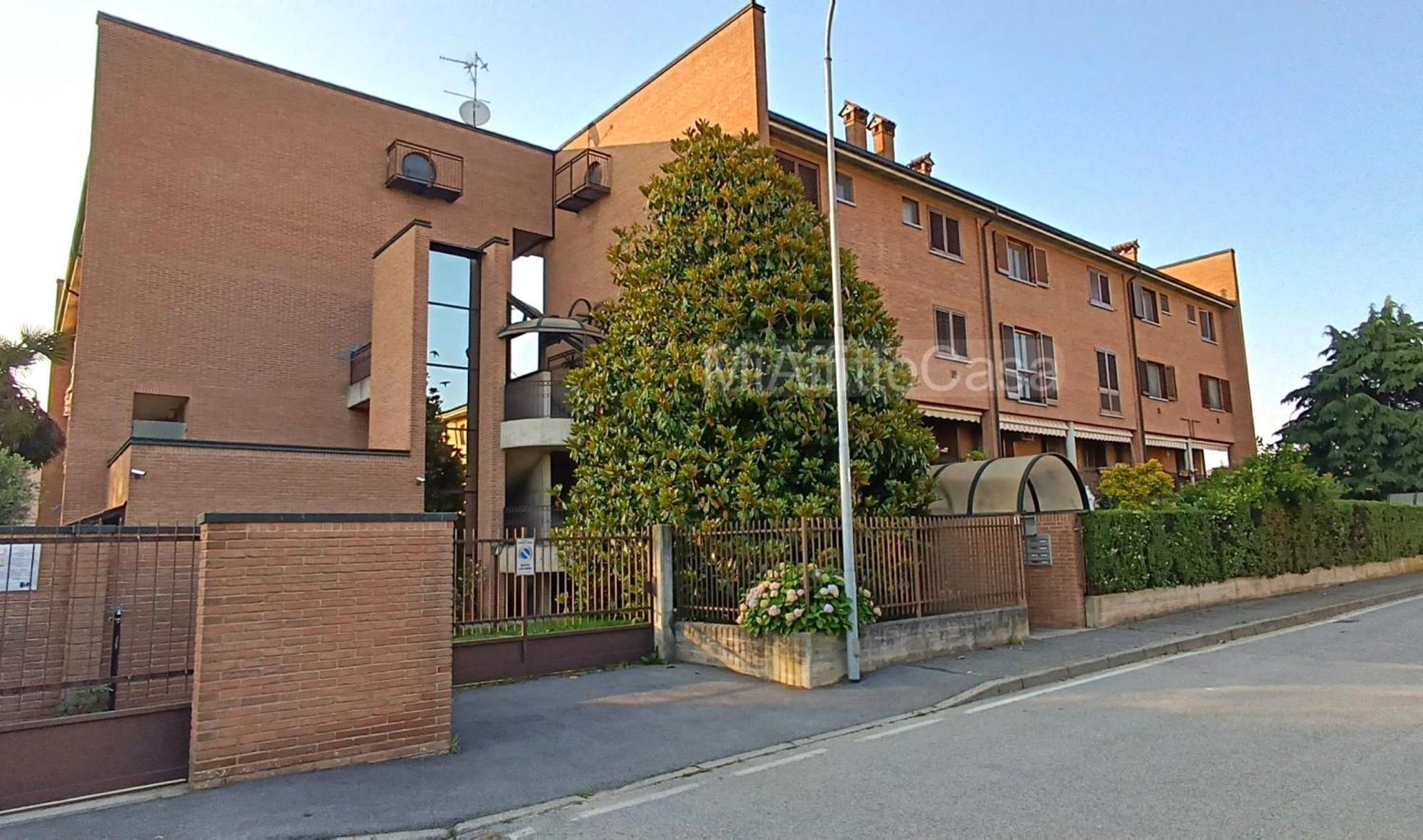 Casa Girasole - Balcone, Giardino E Posto Auto Privato * Bellinzago Lombardo