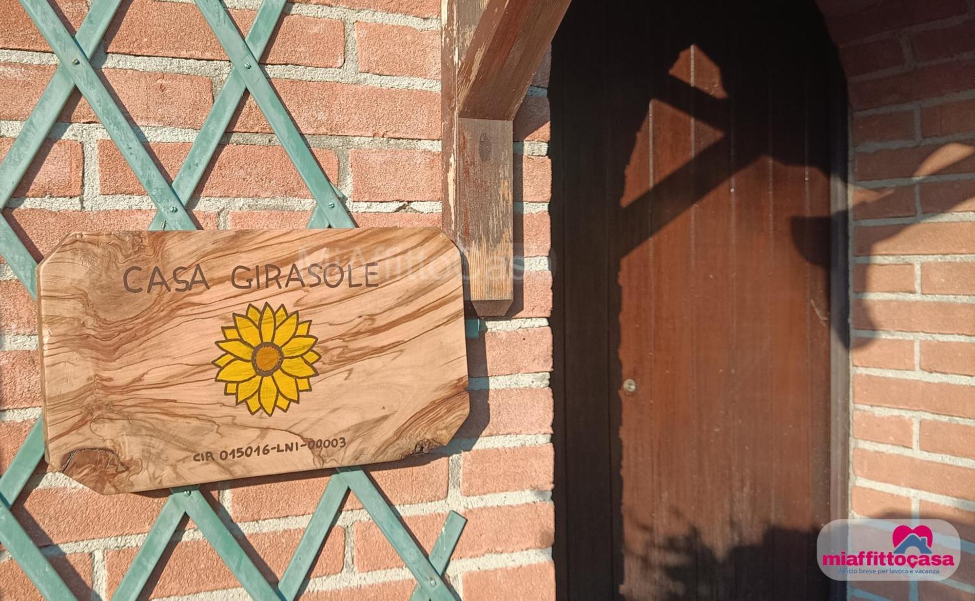 Casa Girasole - Balcone, Giardino E Posto Auto Privato *