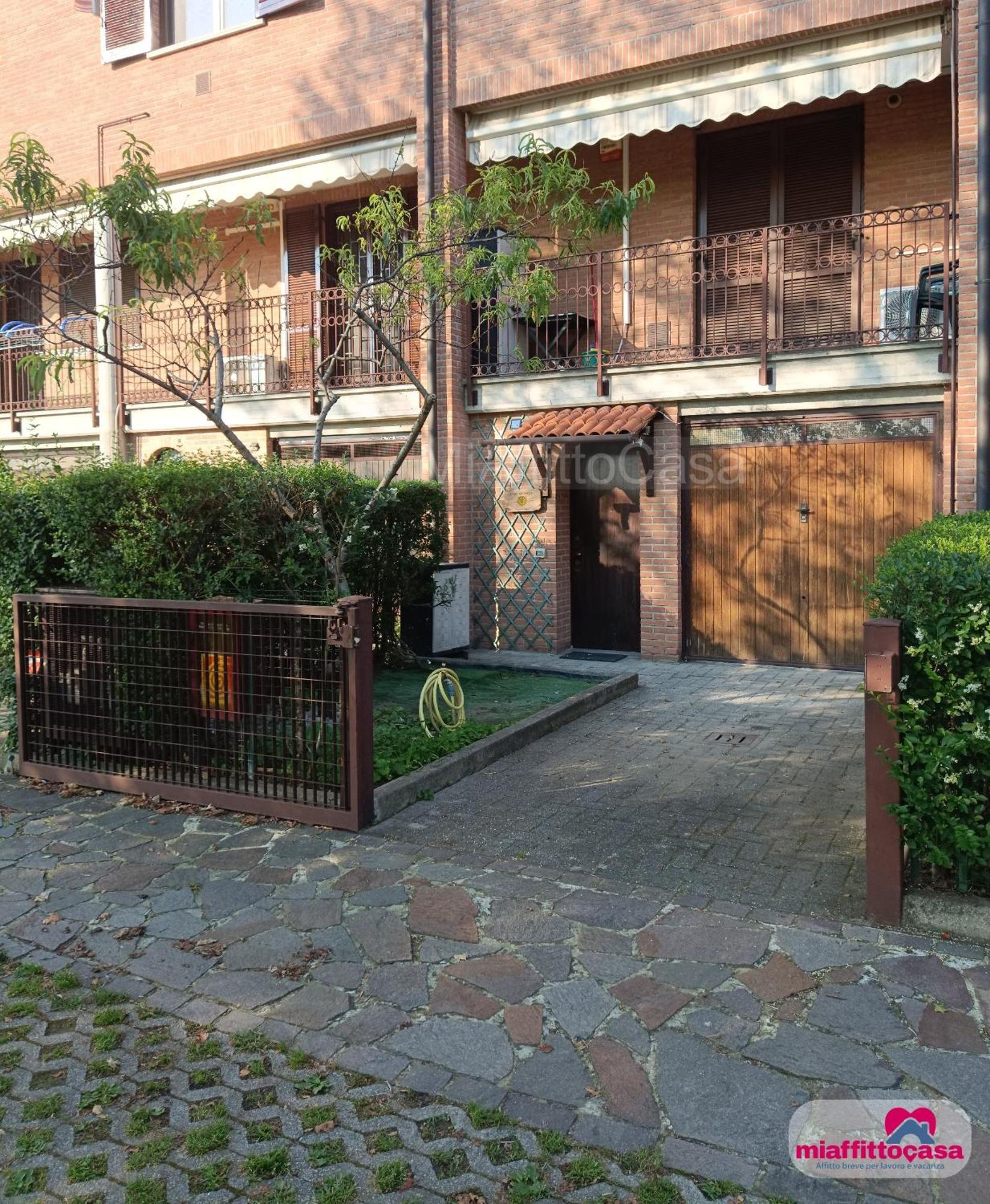 Casa Girasole - Balcone, Giardino E Posto Auto Privato Apartment Bellinzago Lombardo